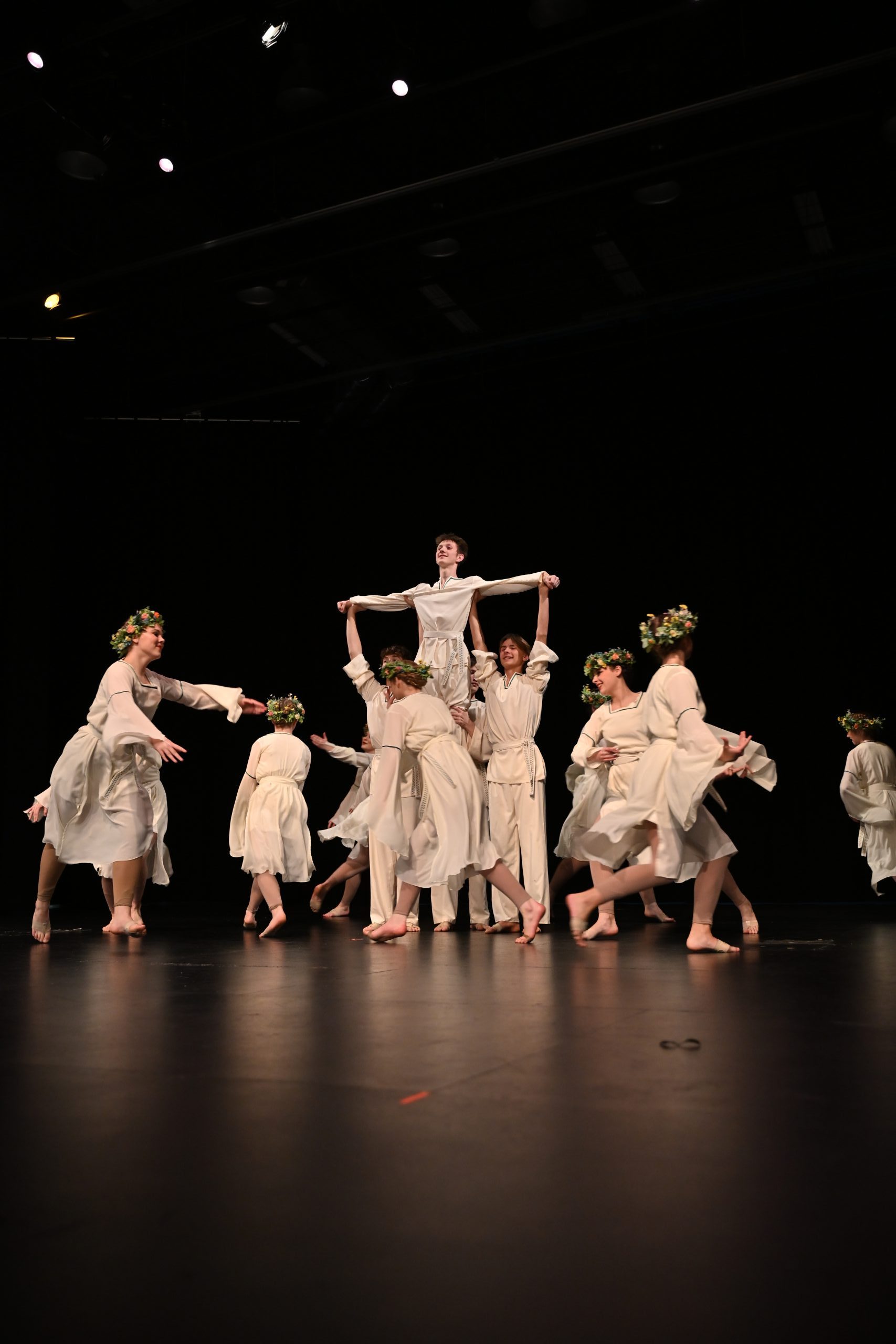 SWANS Production - Tryzub_school_54